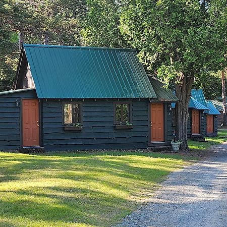Moreno'S Adirondack Cabins Saranac Lake Zewnętrze zdjęcie