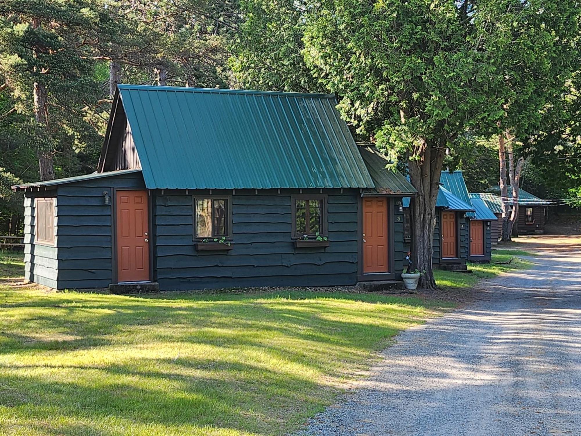 Moreno'S Adirondack Cabins Saranac Lake Zewnętrze zdjęcie